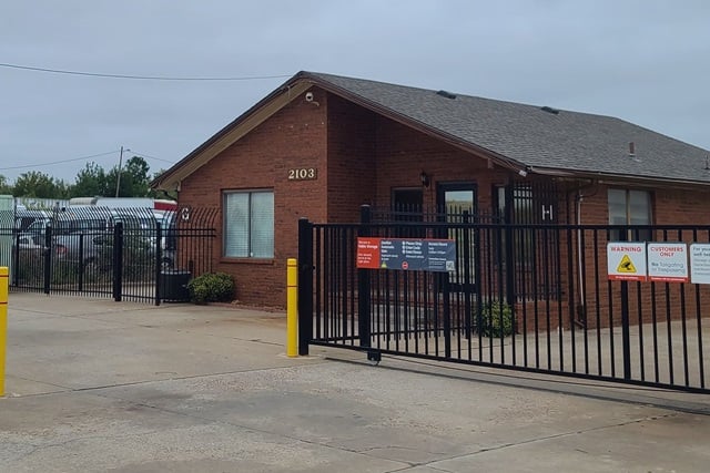 Public Storage  2103 SE 44th St in Oklahoma City, OK