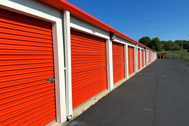 18×10 Public Storage: Parking Lot in Wadsworth, OH 660 Silvercreek Rd Wadsworth, Ohio 2