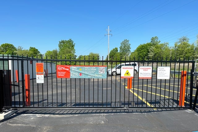 Public Storage  660 Silvercreek Rd in Wadsworth, OH