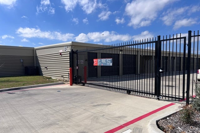 Public Storage  2400 Riverside Dr in Fort Worth, TX