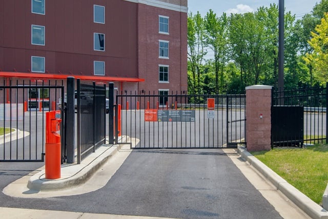 Self Storage Unit in College Park, Maryland 3