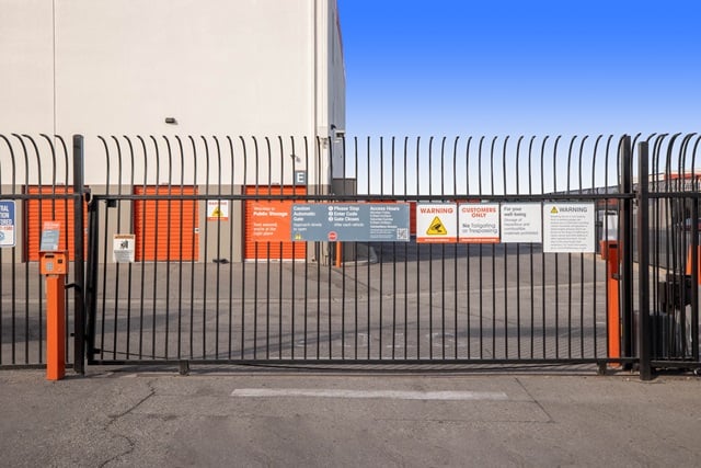 Public Storage  14209 Western Ave in Gardena, CA