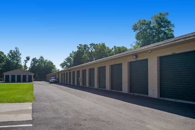 24×10 Parking Lot in Ocala, FL 1815 NE 19th Ave Ocala, Florida 2