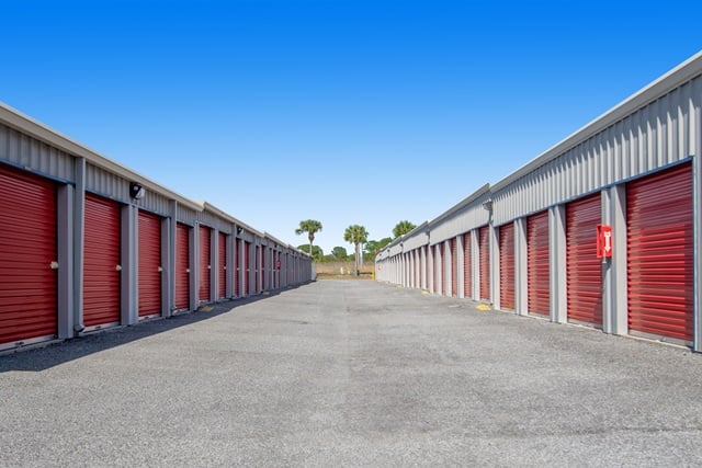 20×10 Parking Lot in Ocala, FL 7400 SE Maricamp Rd Ocala, Florida 2