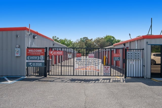 Public Storage  7400 SE Maricamp Rd in Ocala, FL