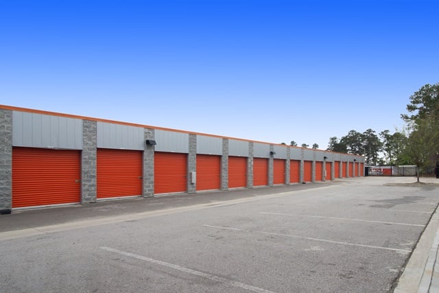 25×10 Public Storage: Self Storage Unit in West Columbia, SC 240 Orchard Drive West Columbia, South Carolina 2