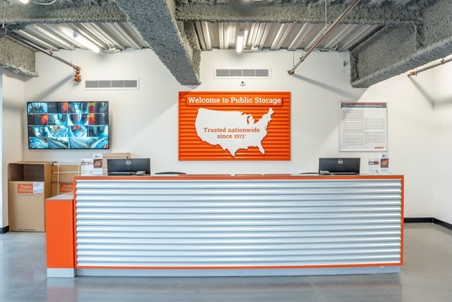 Property 5850 image number 2