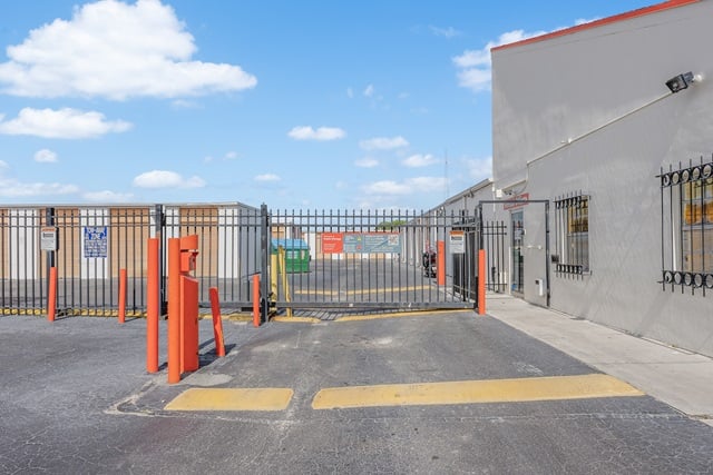 Public Storage  1905 NE 146th St in North Miami Beach, FL
