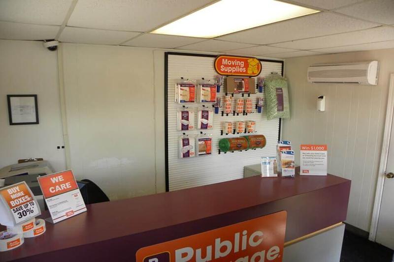 Property 587 image number 2