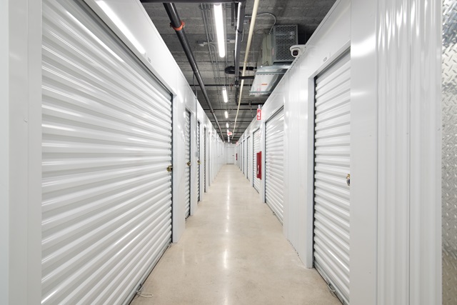 Miami, FL, SelfStorage Units Near 250 NE 135th St Public Storage®