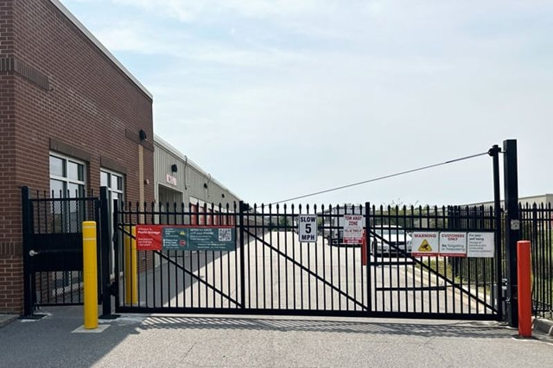 Property 5880 image number 3