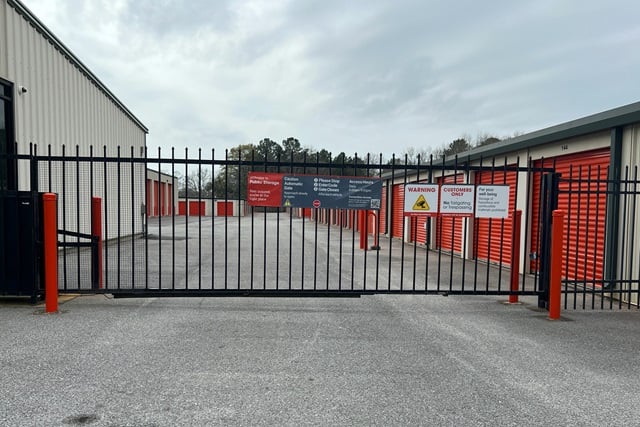 Property 5892 image number 3