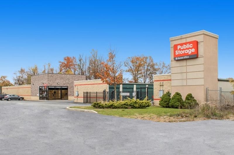 Public Storage - Valparaiso at 900 Locust St, Valparaiso, IN