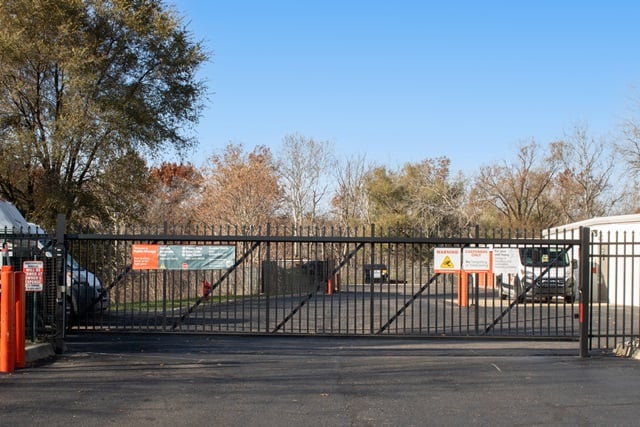 Property 5921 image number 3