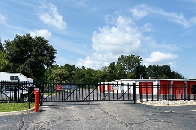 Property 5921 image number 2