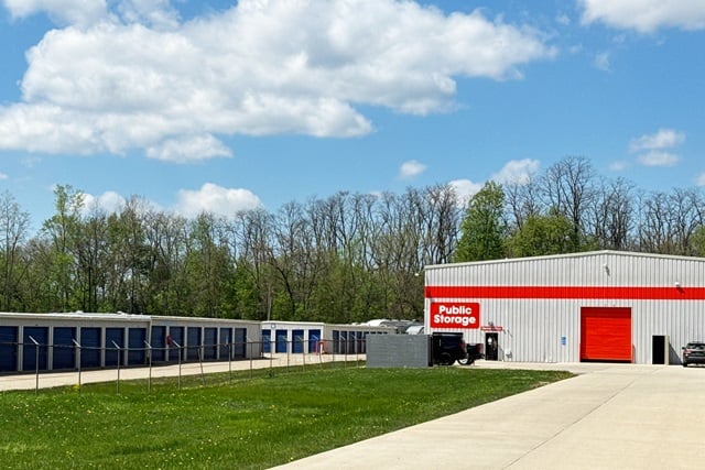 40×10 Public Storage: Parking Lot in Linden, MI 15124 Linden Rd Linden, Michigan