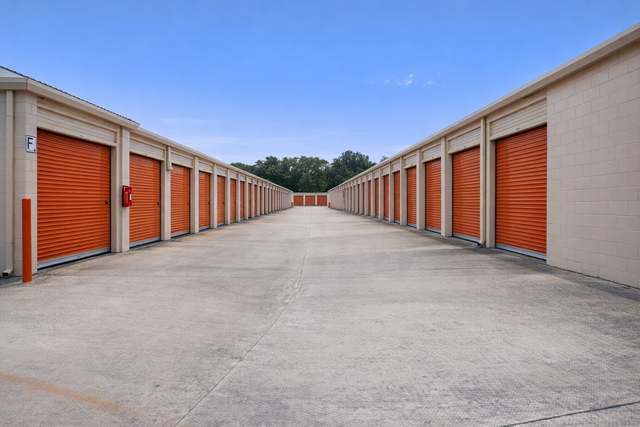 Property 593 image number 1