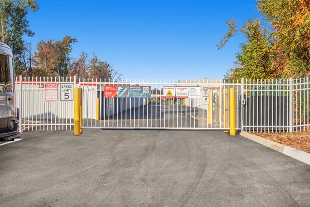 Property 5930 image number 3