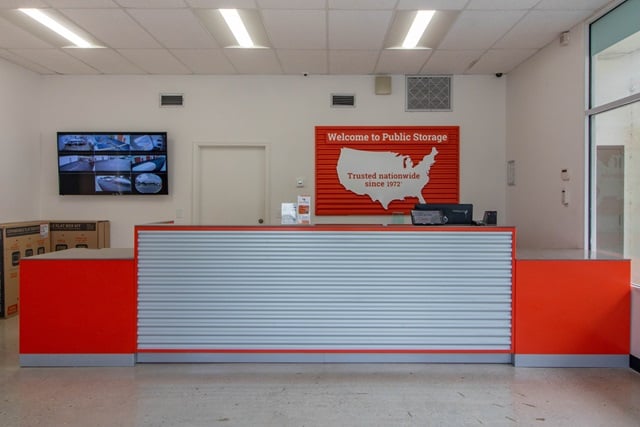 Property 595 image number 2