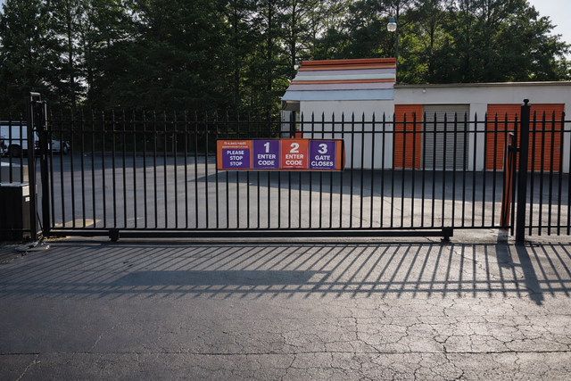 Property 596 image number 3