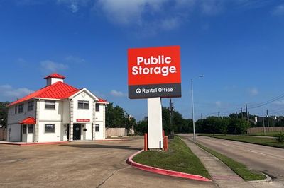 Property at 22076 - Houston / W Airport Blvd