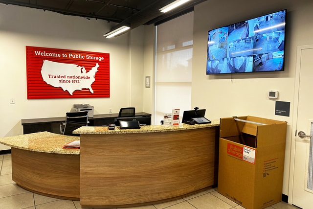 Public Storage in Dallas, TX  2425 Canton St 2
