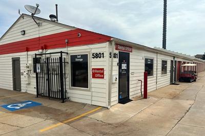 Public Storage