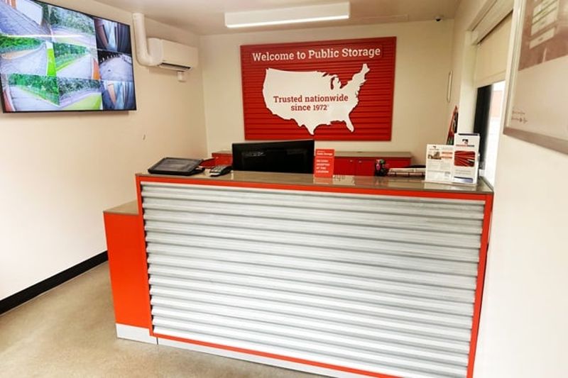 Property 600 image number 2