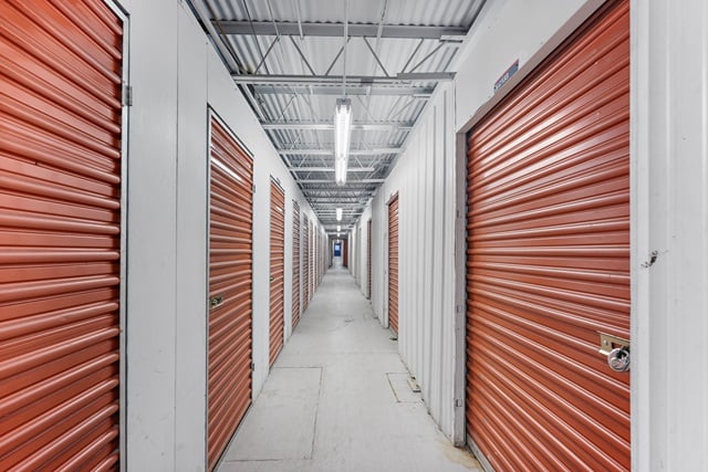 Property 6001 image number 1