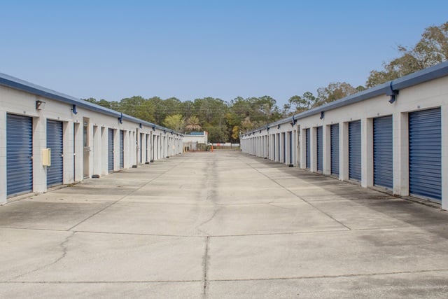 20×10 Public Storage: Parking Lot in Sanford, FL 4051 W 1st St FL 46 Sanford, Florida 2