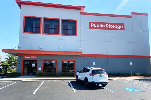 Winter Garden FL Self Storage Near 12446 W Colonial Dr 800 688