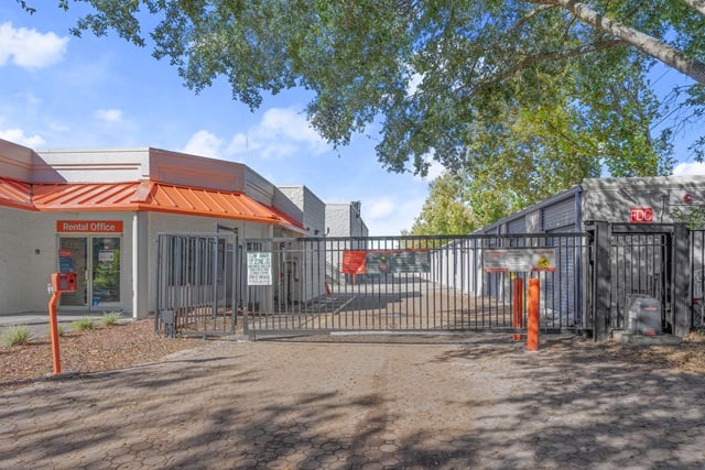 Public Storage  510 Douglas Ave in Altamonte Springs, FL