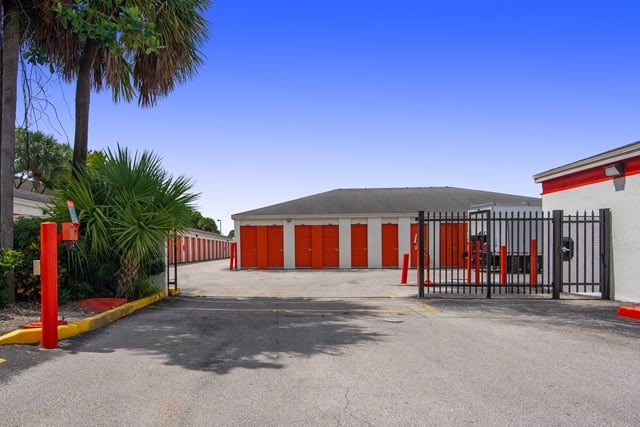 Public Storage  7200 W 20th Ave in Hialeah, FL