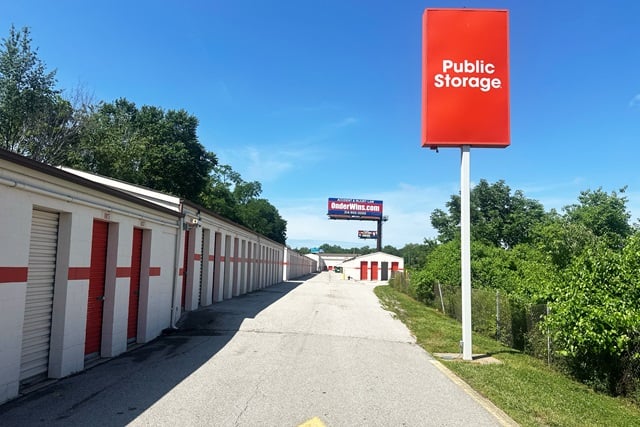 Public Storage in Saint Louis, MO  8440 Saint Charles Rock Rd 2