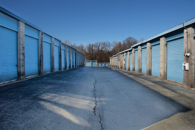 Public Storage in Memphis, TN  3545 Hickory Hill Road 2
