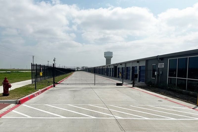 Property 6048 image number 2