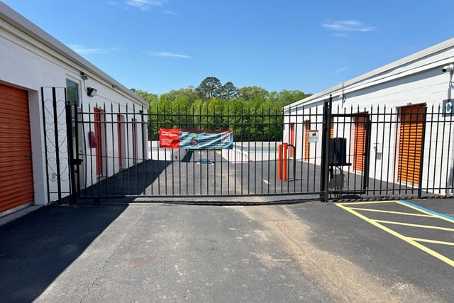 Public Storage  4314 Whiteside Drive in Anniston, AL