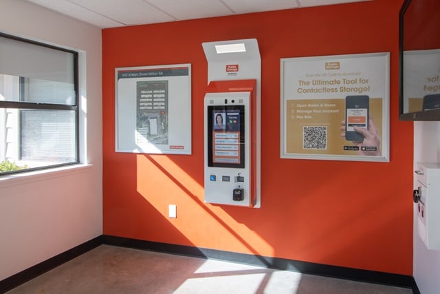 Property 608 image number 2