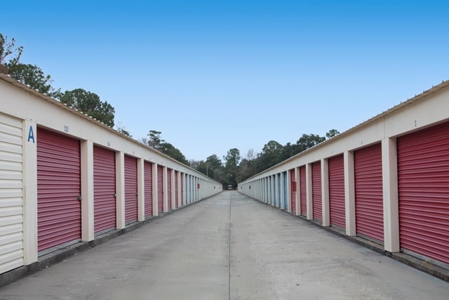 Public Storage in Mt Pleasant, SC  616 Johnnie Dodds Bl 2