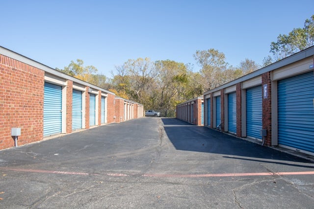 Property 6100 image number 1