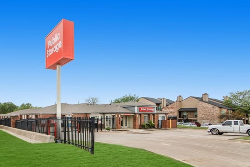 8600 Telephone Rd Dallas, TX, Self-Storage Near 8600 Spring Valley Rd | 469-660-2642 I ...