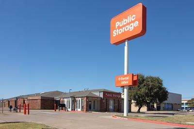 Public Storage