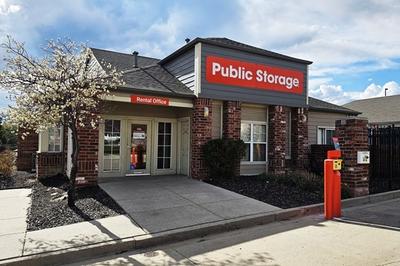 Public Storage