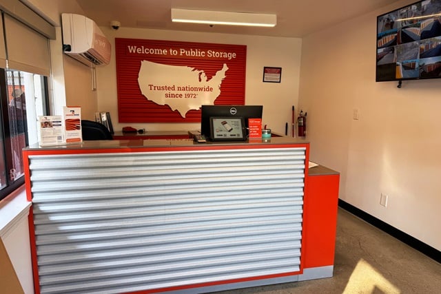 Property 615 image number 2