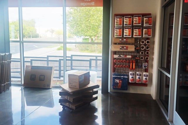 Public Storage in Santa Clarita, CA  26363 Diamond Pl 3