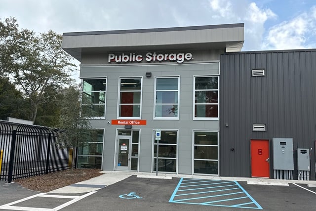 25×10 Public Storage: Self Storage Unit in Charleston, SC 1455 Folly Rd Charleston, South Carolina