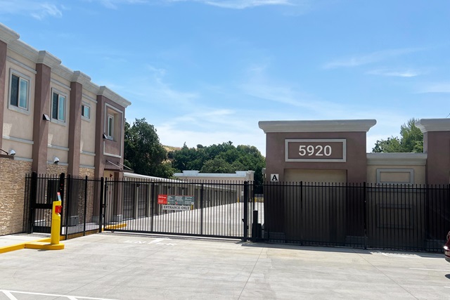 Public Storage  5920 Cherry Glen Rd in Vacaville, CA