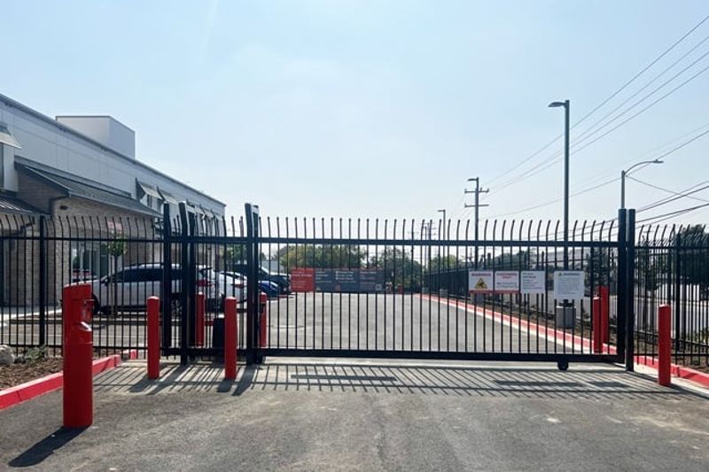 Property 6178 image number 2