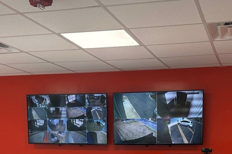 Property 6215 image number 3