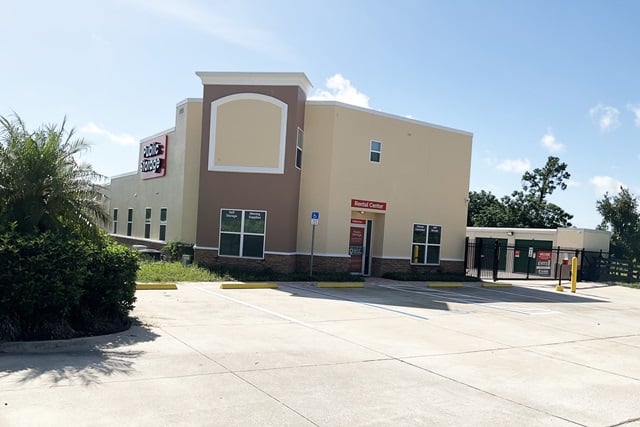 Public Storage in Fruitland Park, FL  444 Country Road 466A
